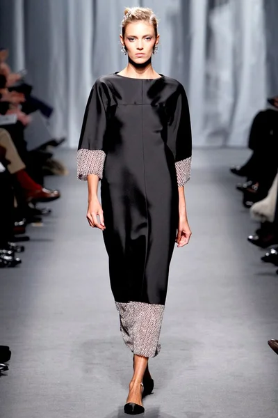 Look 27